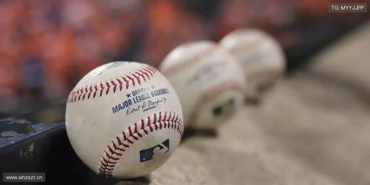 专业装备，轻松掌控赛场！🎾 品质与潮流，为你的热爱加冕！